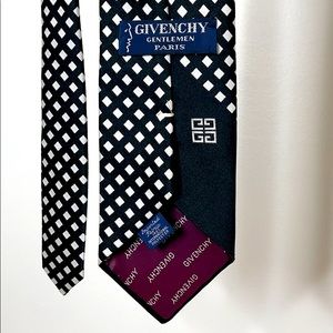 Givenchy tie